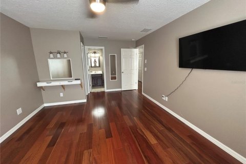 House in Bradenton, Florida 4 bedrooms, 303.79 sq.m. № 1913919 - photo 15