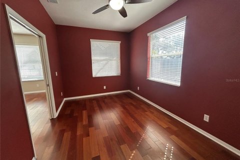 Villa ou maison à louer à Bradenton, Floride: 4 chambres, 303.79 m2 № 1913919 - photo 10