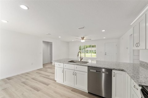 House in Silver Springs Shores, Florida 3 bedrooms, 116.22 sq.m. № 2206416 - photo 18