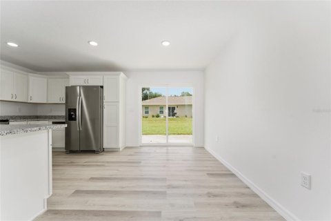 House in Silver Springs Shores, Florida 3 bedrooms, 116.22 sq.m. № 2206416 - photo 22