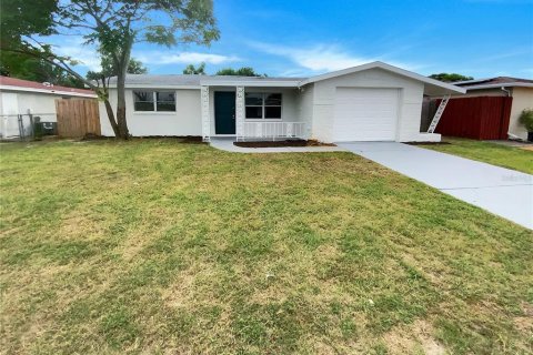 Casa en venta en Port Richey, Florida, 3 dormitorios, 106.28 m2 № 1910958 - foto 1