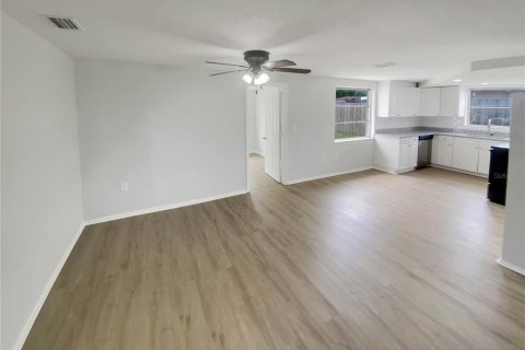 Casa en venta en Port Richey, Florida, 3 dormitorios, 106.28 m2 № 1910958 - foto 15
