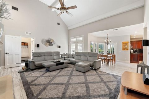House in Lutz, Florida 5 bedrooms, 535.21 sq.m. № 1526843 - photo 30