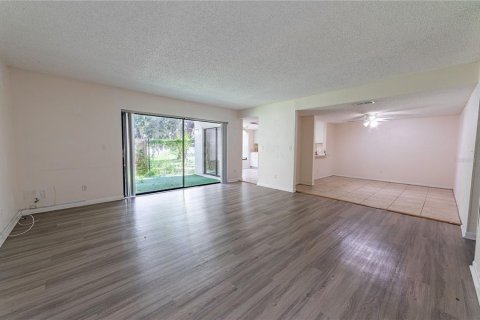 Condo in Tampa, Florida, 2 bedrooms № 2210124 - photo 6
