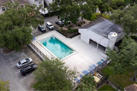 Condo in Tampa, Florida, 2 bedrooms № 2210124 - photo 17