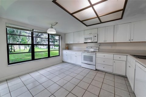 Condo in Tampa, Florida, 2 bedrooms № 2210124 - photo 2