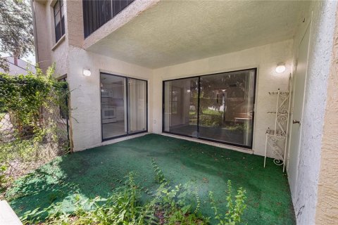 Condo in Tampa, Florida, 2 bedrooms № 2210124 - photo 15