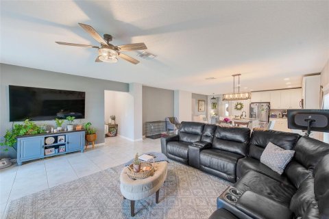 Villa ou maison à vendre à Spring Hill, Floride: 4 chambres, 182.46 m2 № 1518440 - photo 6