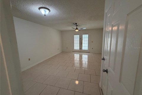 Touwnhouse à louer à Lakeland, Floride: 2 chambres, 112.97 m2 № 2156338 - photo 14