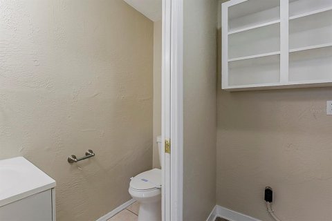 House in Saint Petersburg, Florida 3 bedrooms, 93.09 sq.m. № 1677571 - photo 20