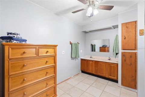 House in DeLand, Florida 3 bedrooms, 167.22 sq.m. № 1894557 - photo 21