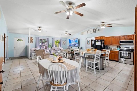 House in DeLand, Florida 3 bedrooms, 167.22 sq.m. № 1894557 - photo 5