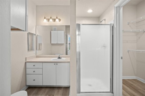 Condo in Orlando, Florida, 1 bedroom  № 1542925 - photo 24