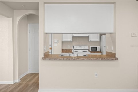 Condo in Orlando, Florida, 1 bedroom  № 1542925 - photo 8