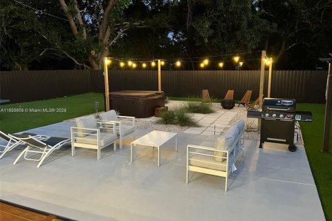 Casa en venta en Hollywood, Florida, 2 dormitorios, 130.53 m2 № 1945964 - foto 14
