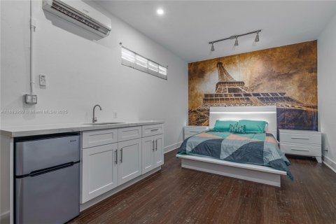 Casa en venta en Hollywood, Florida, 2 dormitorios, 130.53 m2 № 1945964 - foto 16