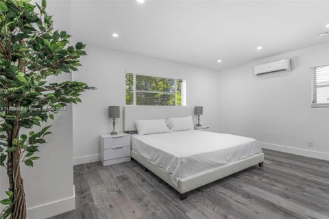 Casa en venta en Hollywood, Florida, 2 dormitorios, 130.53 m2 № 1945964 - foto 7