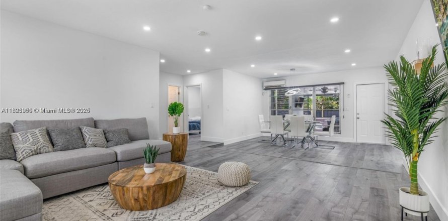 Casa en Hollywood, Florida 2 dormitorios, 130.53 m2 № 1945964