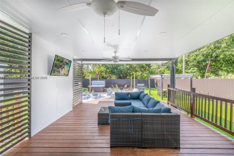 Casa en venta en Hollywood, Florida, 2 dormitorios, 130.53 m2 № 1945964 - foto 8