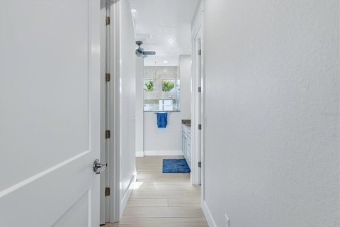 Villa ou maison à vendre à Port Charlotte, Floride: 4 chambres, 202.9 m2 № 2430631 - photo 20