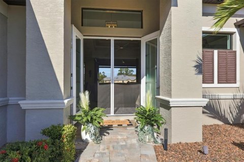 Villa ou maison à vendre à Port Charlotte, Floride: 4 chambres, 202.9 m2 № 2430631 - photo 6