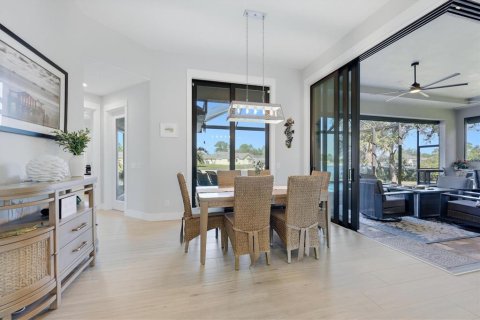 Villa ou maison à vendre à Port Charlotte, Floride: 4 chambres, 202.9 m2 № 2430631 - photo 11