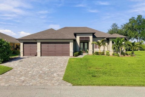 Villa ou maison à vendre à Port Charlotte, Floride: 4 chambres, 202.9 m2 № 2430631 - photo 4
