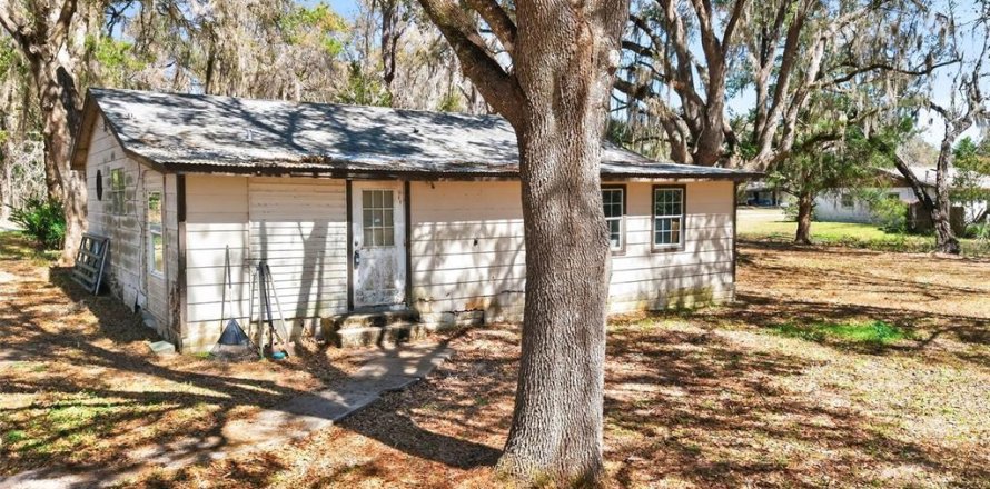 Casa en Floral City, Florida 2 dormitorios, 123.56 m2 № 2095440