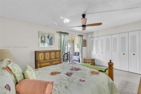 Condo in Deerfield Beach, Florida, 1 bedroom  № 2016544 - photo 12