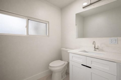 Appartement à louer à Clearwater, Floride: 2 chambres, 97.18 m2 № 2415006 - photo 12