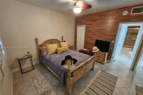 Condo in Hollywood, Florida, 2 bedrooms № 1951873 - photo 22