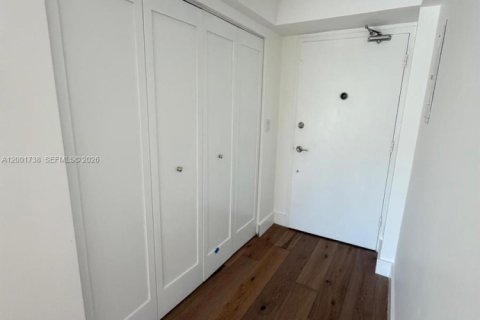 Condo in Fort Lauderdale, Florida, 1 bedroom № 2154658 - photo 24