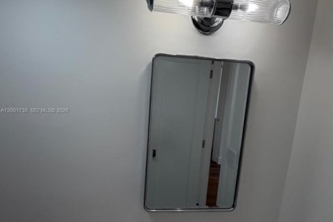 Condo in Fort Lauderdale, Florida, 1 bedroom № 2154658 - photo 16