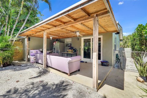 Villa ou maison à louer à North Miami Beach, Floride: 2 chambres, 165.18 m2 № 1986154 - photo 23