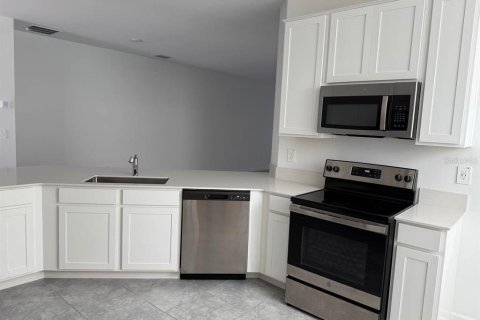 Villa ou maison à louer à Davenport, Floride: 4 chambres, 157.93 m2 № 1557394 - photo 2