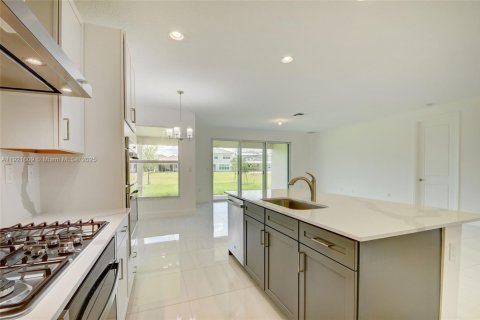 Villa ou maison à vendre à Loxahatchee Groves, Floride: 4 chambres, 222.59 m2 № 1975321 - photo 13