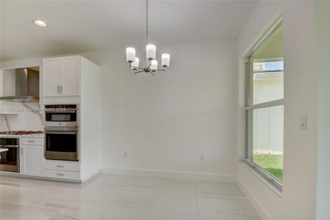 Villa ou maison à vendre à Loxahatchee Groves, Floride: 4 chambres, 222.59 m2 № 1975321 - photo 15