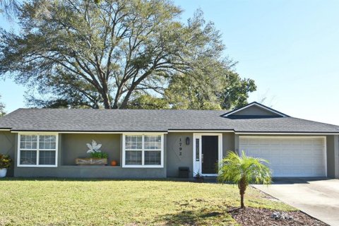 House in Belle Isle, Florida 3 bedrooms, 150.13 sq.m. № 2296588