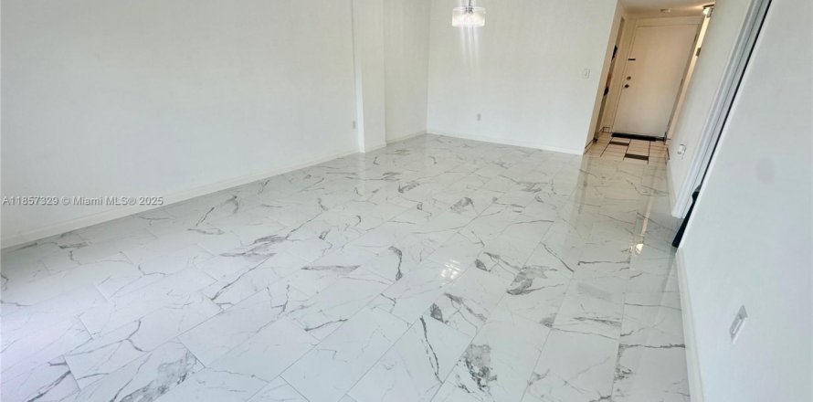 Condo à Miami, Floride, 1 chambre № 1889359