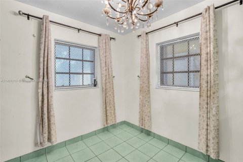 Casa en venta en Miami Gardens, Florida, 3 dormitorios, 133.78 m2 № 1966102 - foto 10