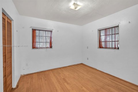 Casa en venta en Miami Gardens, Florida, 3 dormitorios, 133.78 m2 № 1966102 - foto 19