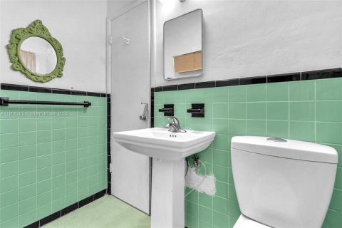 Casa en venta en Miami Gardens, Florida, 3 dormitorios, 133.78 m2 № 1966102 - foto 22