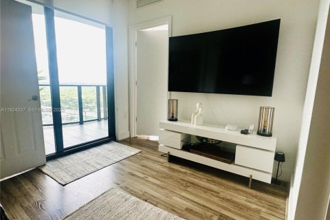Condo in Miami, Florida, 1 bedroom  № 2076766 - photo 9