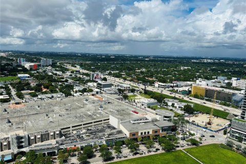 Condo in Miami, Florida, 1 bedroom  № 2076766 - photo 2