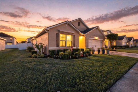 Villa ou maison à Plant City, Floride 4 chambres, 171.5 m2 № 2388378