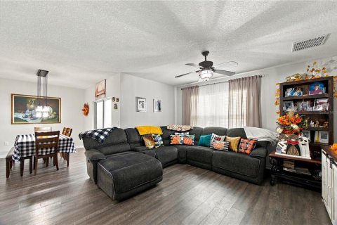 Villa ou maison à vendre à Plant City, Floride: 4 chambres, 171.5 m2 № 2388378 - photo 5