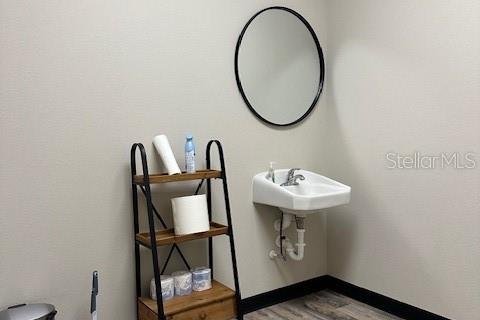 Propiedad comercial en alquiler en Mulberry, Florida, 297.29 m2 № 1408560 - foto 8