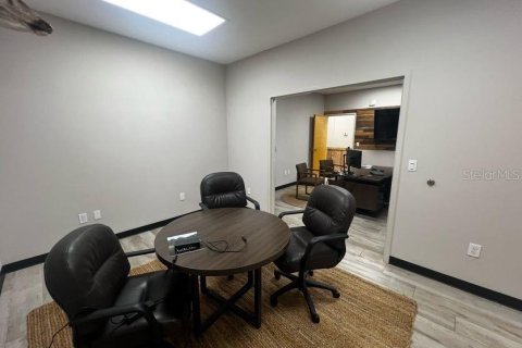 Propiedad comercial en alquiler en Mulberry, Florida, 297.29 m2 № 1408560 - foto 13