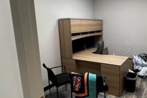 Propiedad comercial en alquiler en Mulberry, Florida, 297.29 m2 № 1408560 - foto 17