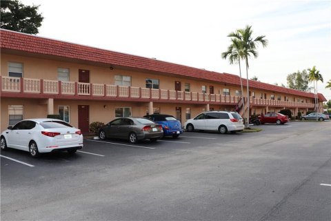 Copropriété à louer à Boca Raton, Floride: 2 chambres, 89.28 m2 № 2439402 - photo 7